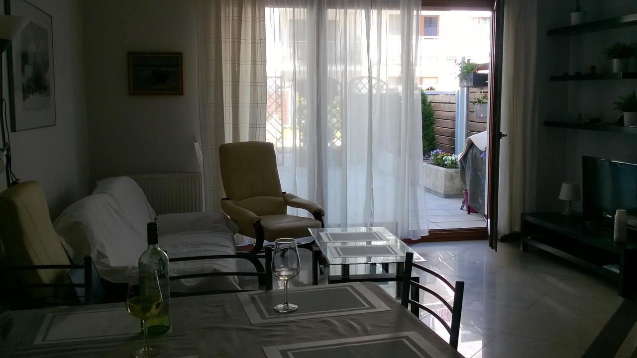 Swinoujscie Platan Patio 6 - Berry Apartments Экстерьер фото