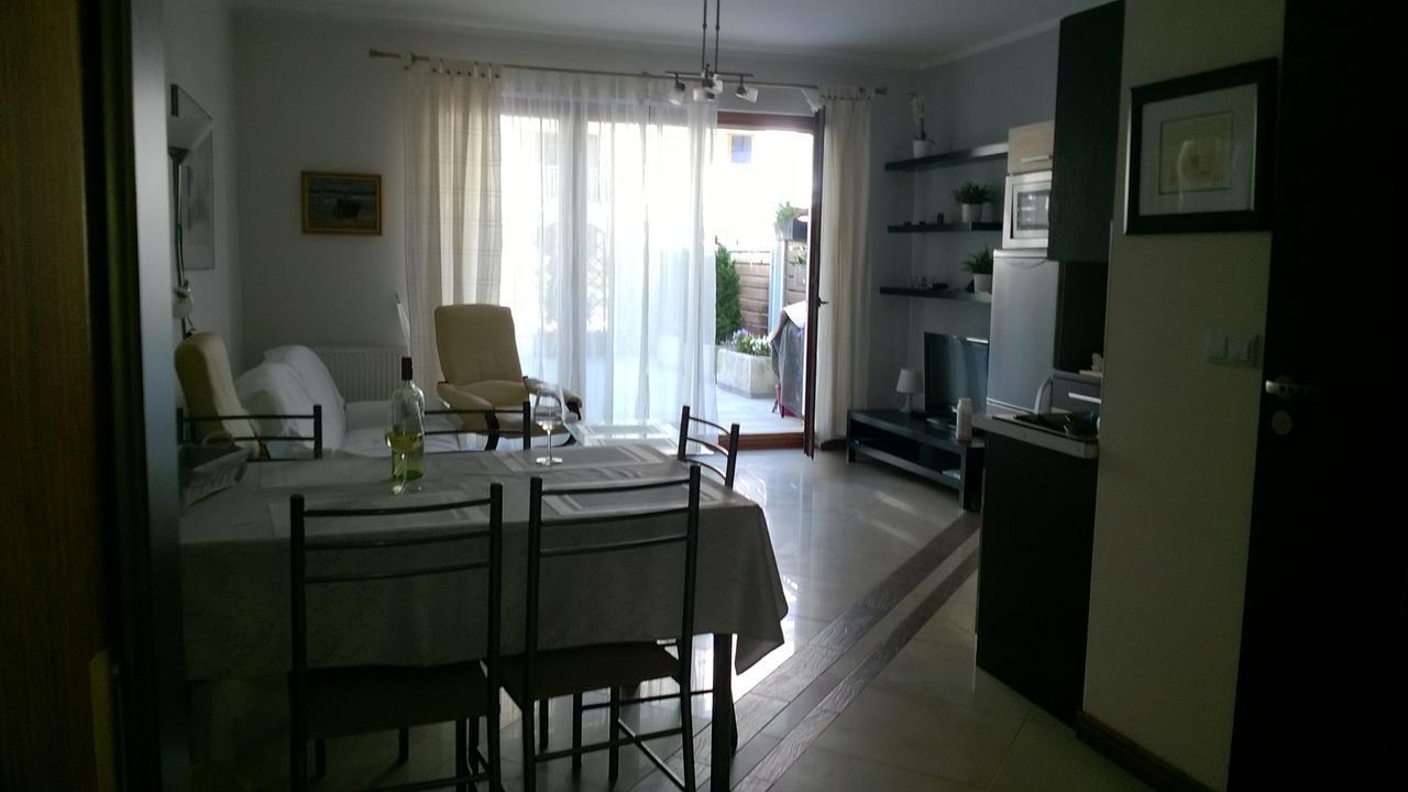 Swinoujscie Platan Patio 6 - Berry Apartments Экстерьер фото