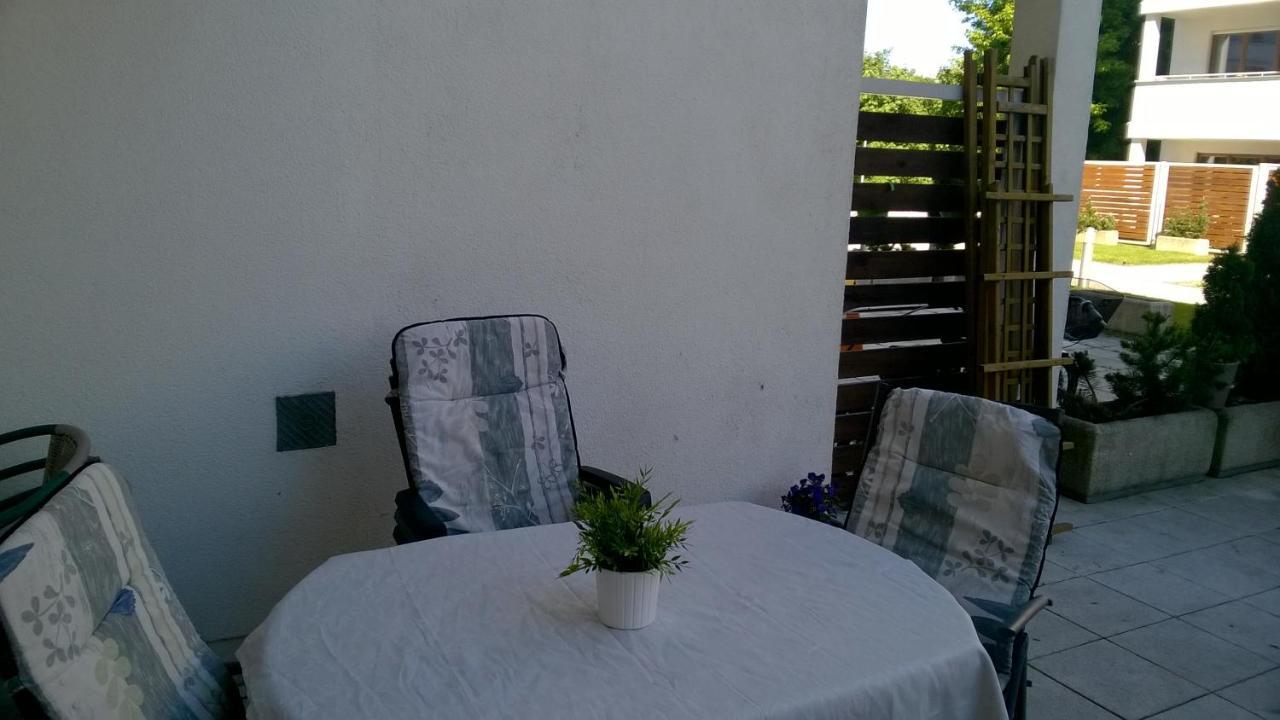 Swinoujscie Platan Patio 6 - Berry Apartments Экстерьер фото